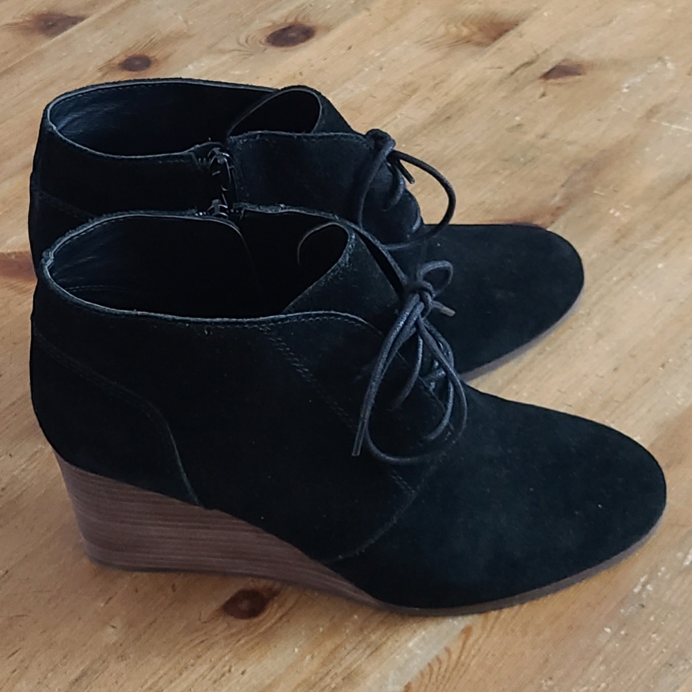 Lucky Brand Shylow Wedge Suede Booties
